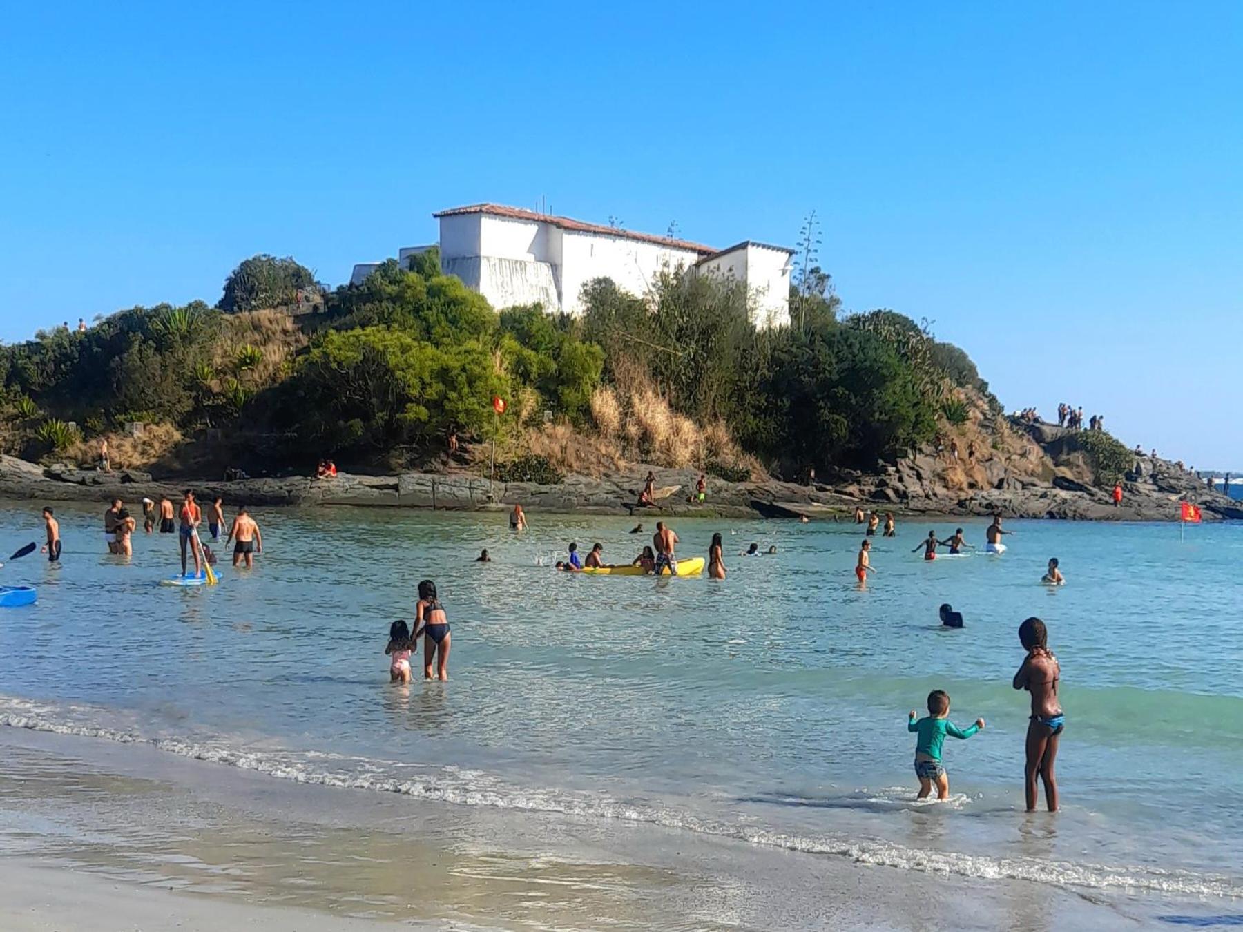 Apt Praia Do Forte, 140M2 Com Garagem Cabo Frio Luaran gambar